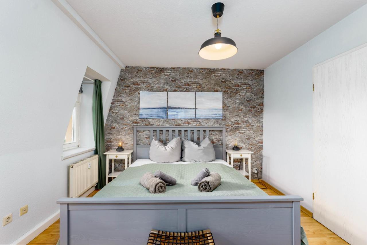 2R Apartment Perfect For Families! Kitchen - Parking - Netflix Dresden Bagian luar foto