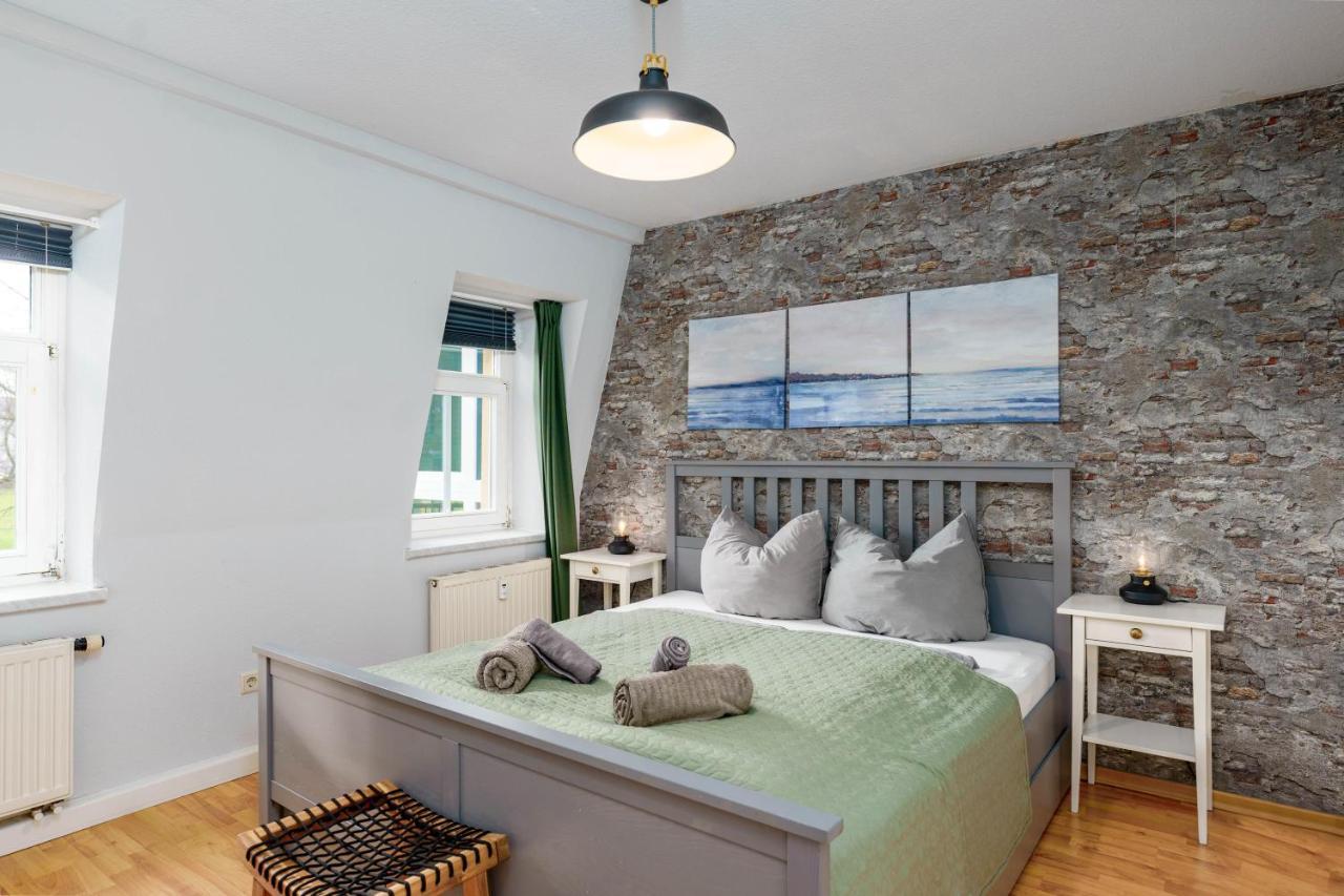 2R Apartment Perfect For Families! Kitchen - Parking - Netflix Dresden Bagian luar foto