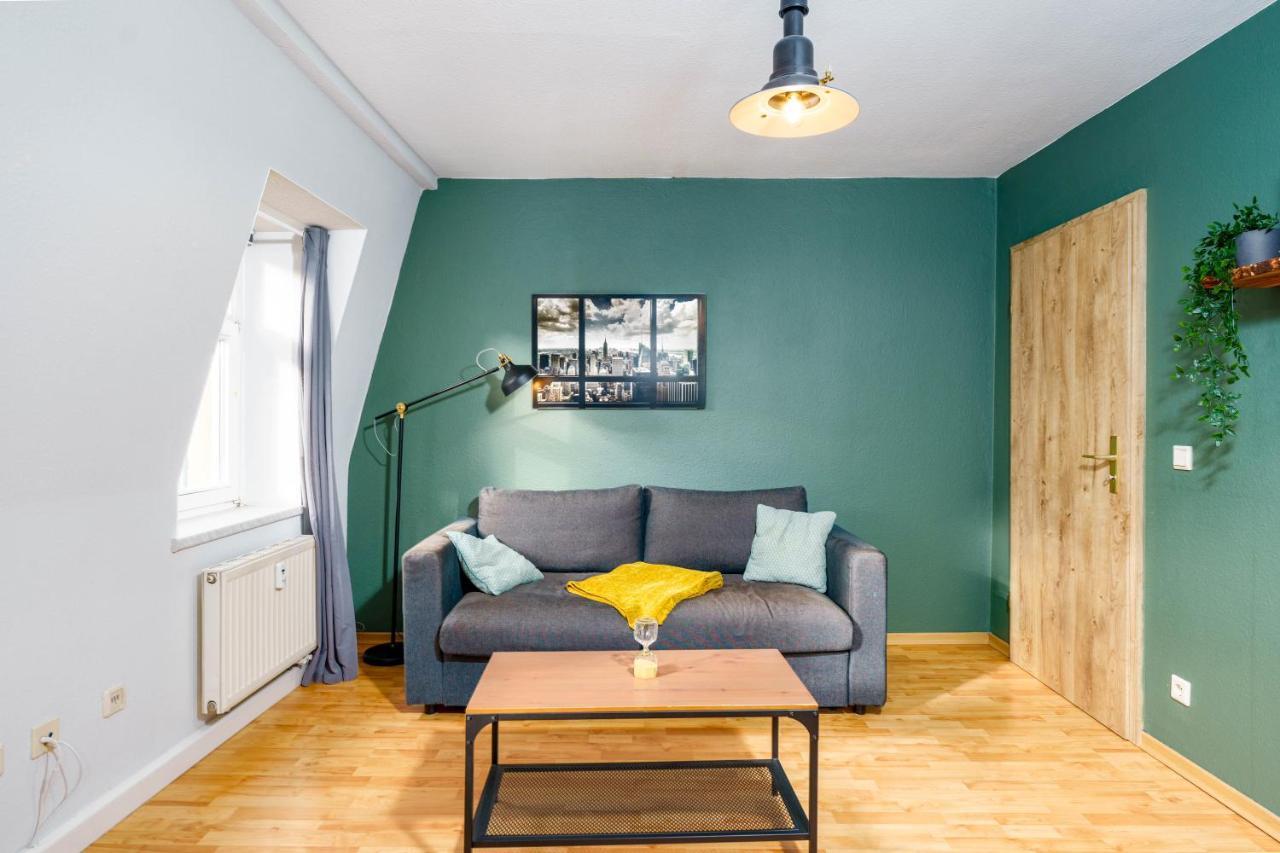 2R Apartment Perfect For Families! Kitchen - Parking - Netflix Dresden Bagian luar foto