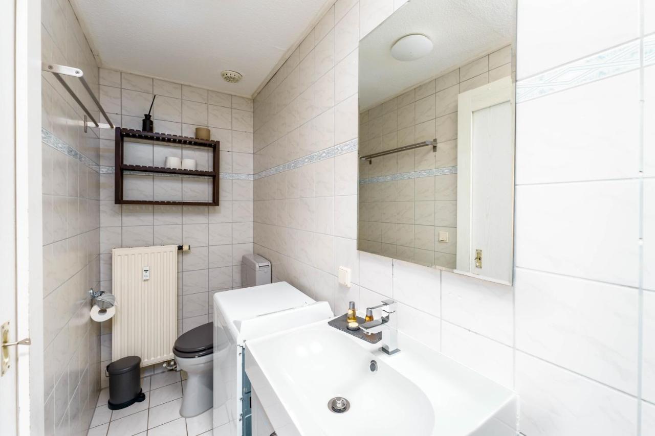 2R Apartment Perfect For Families! Kitchen - Parking - Netflix Dresden Bagian luar foto