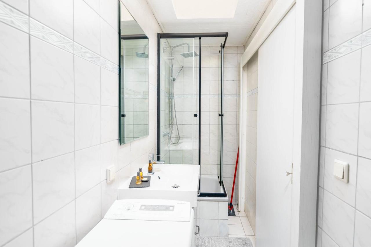 2R Apartment Perfect For Families! Kitchen - Parking - Netflix Dresden Bagian luar foto